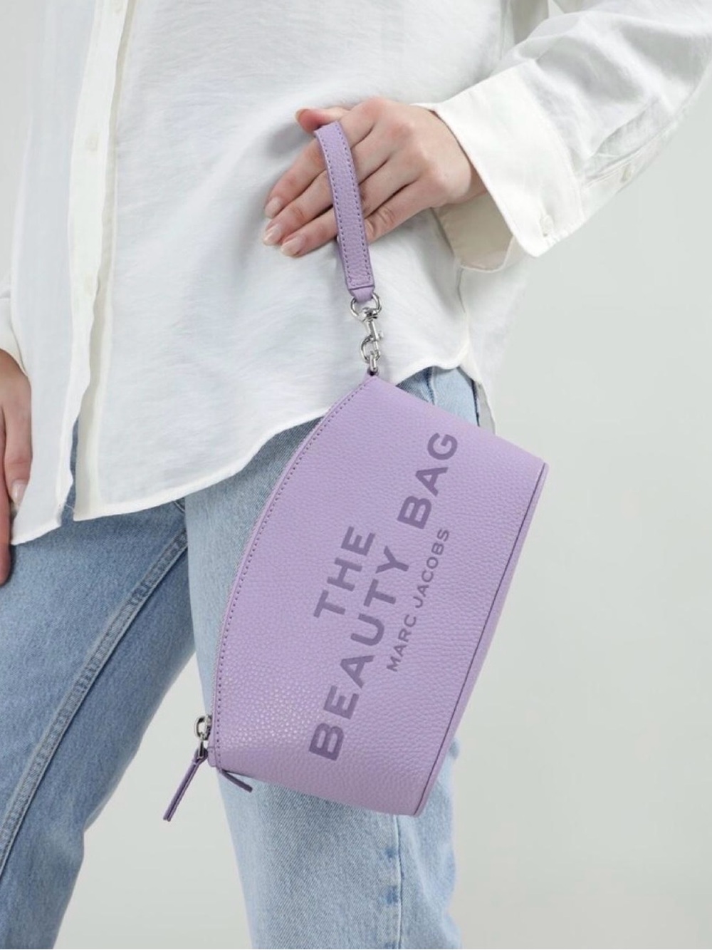 Limited Edition Sold Out Marc Jacobs The Beauty Bag in Lavender